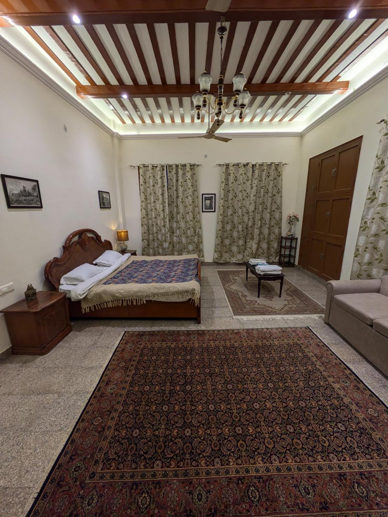 Mulberry Garden Guest house Varanasi